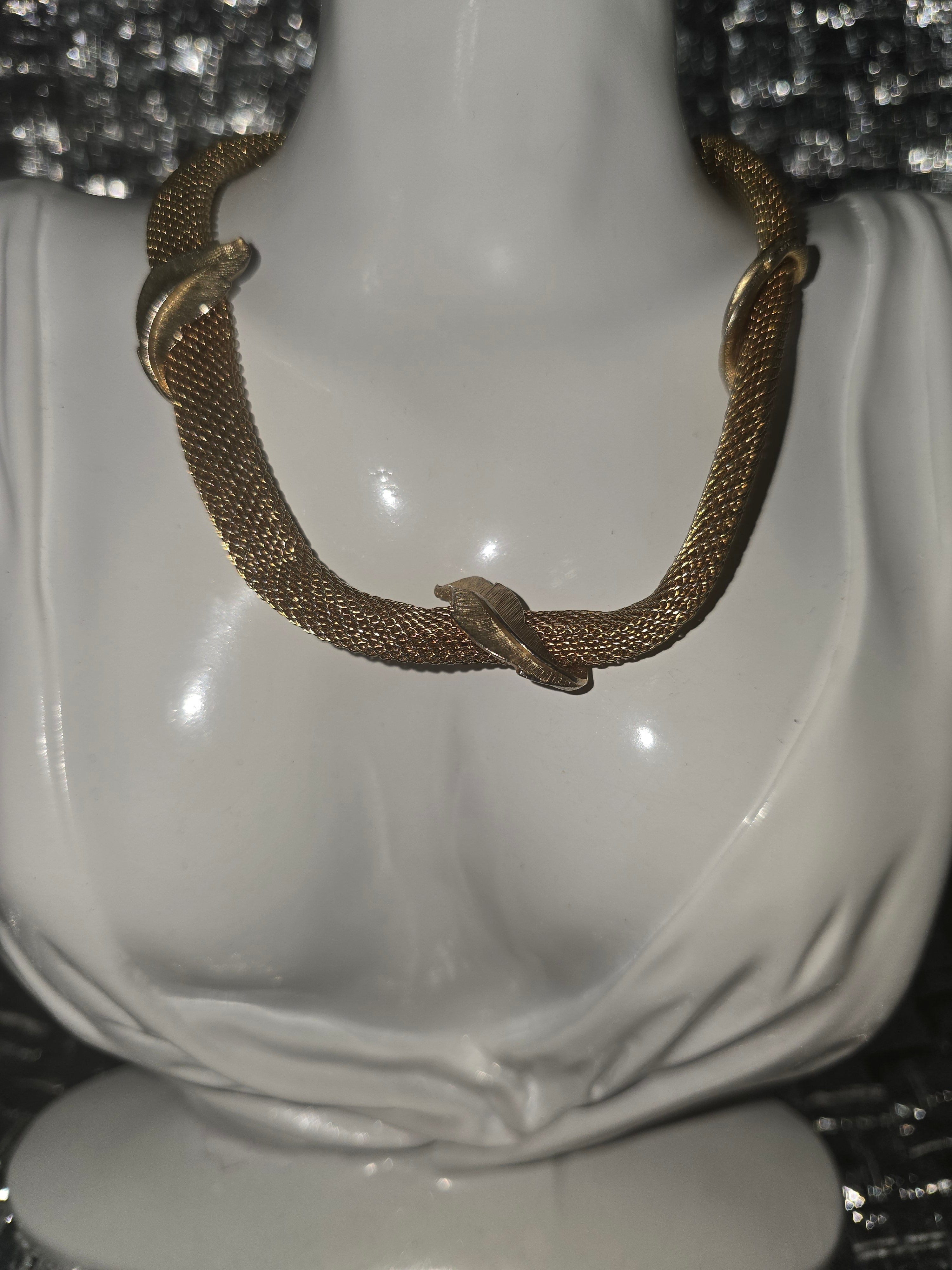 Vintage Gold ton mesh Chocker