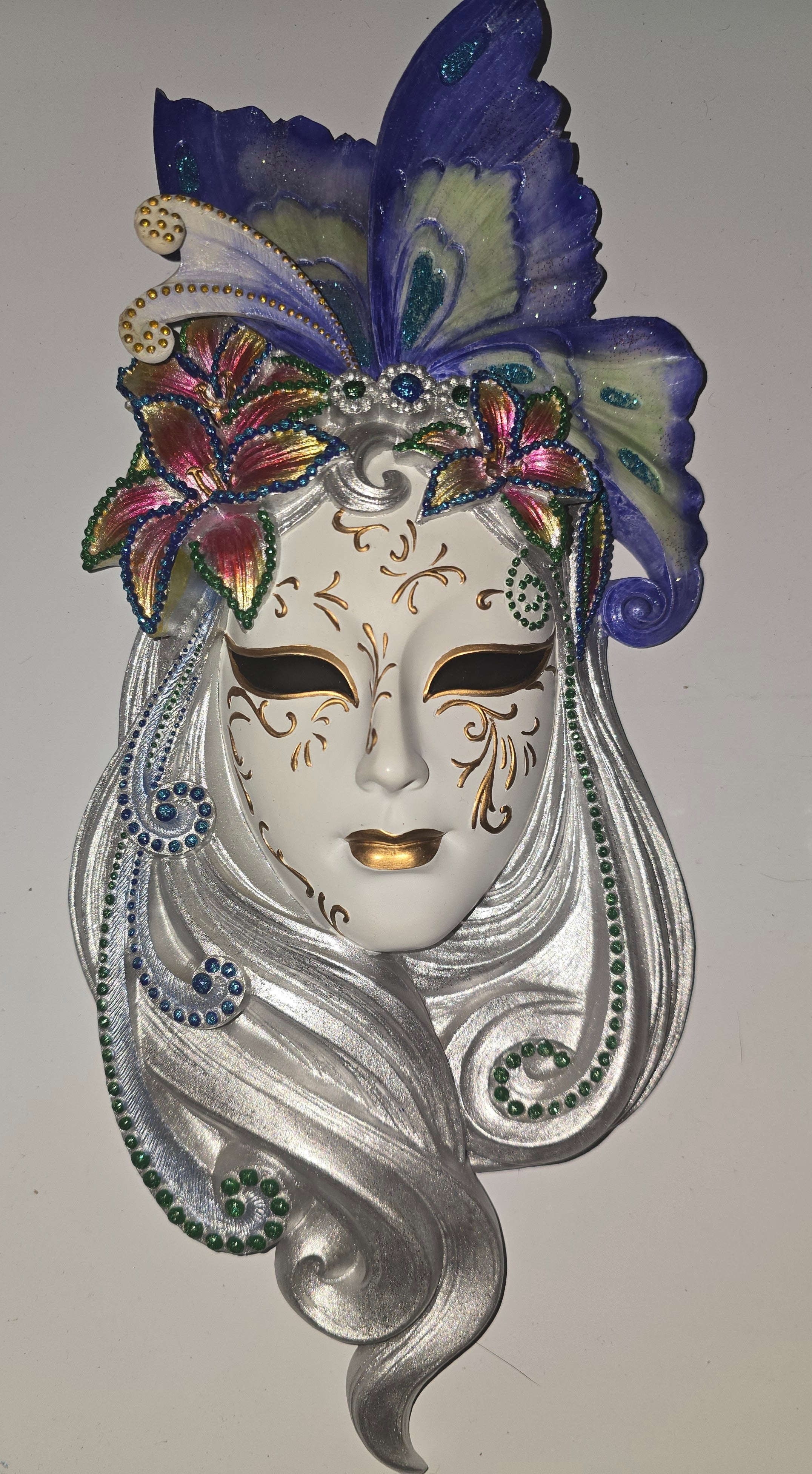 Wall sculpture