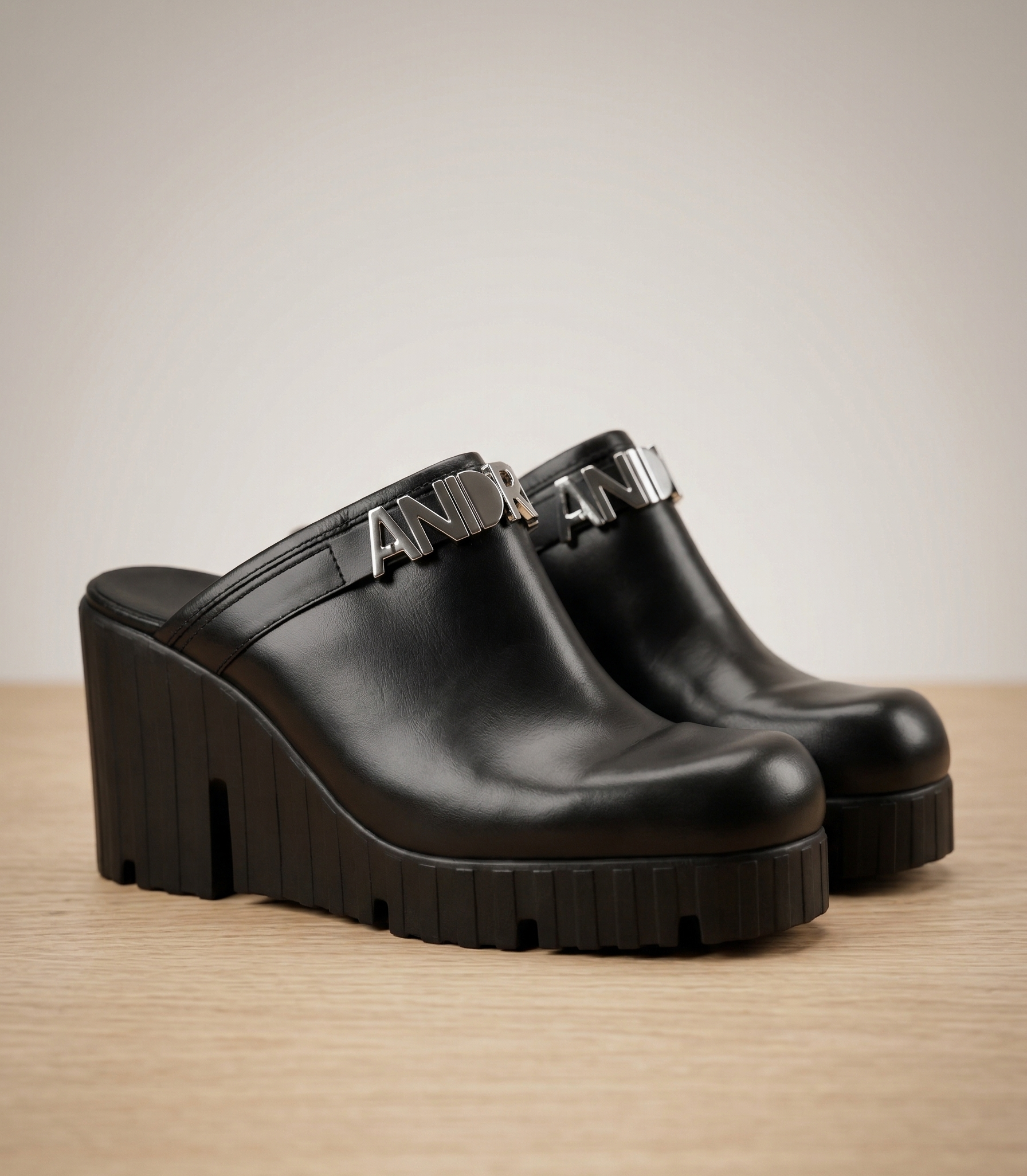 Vintage Andrea Clogs